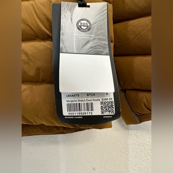 Lululemon Navigator down jacket - Picture 3 of 4